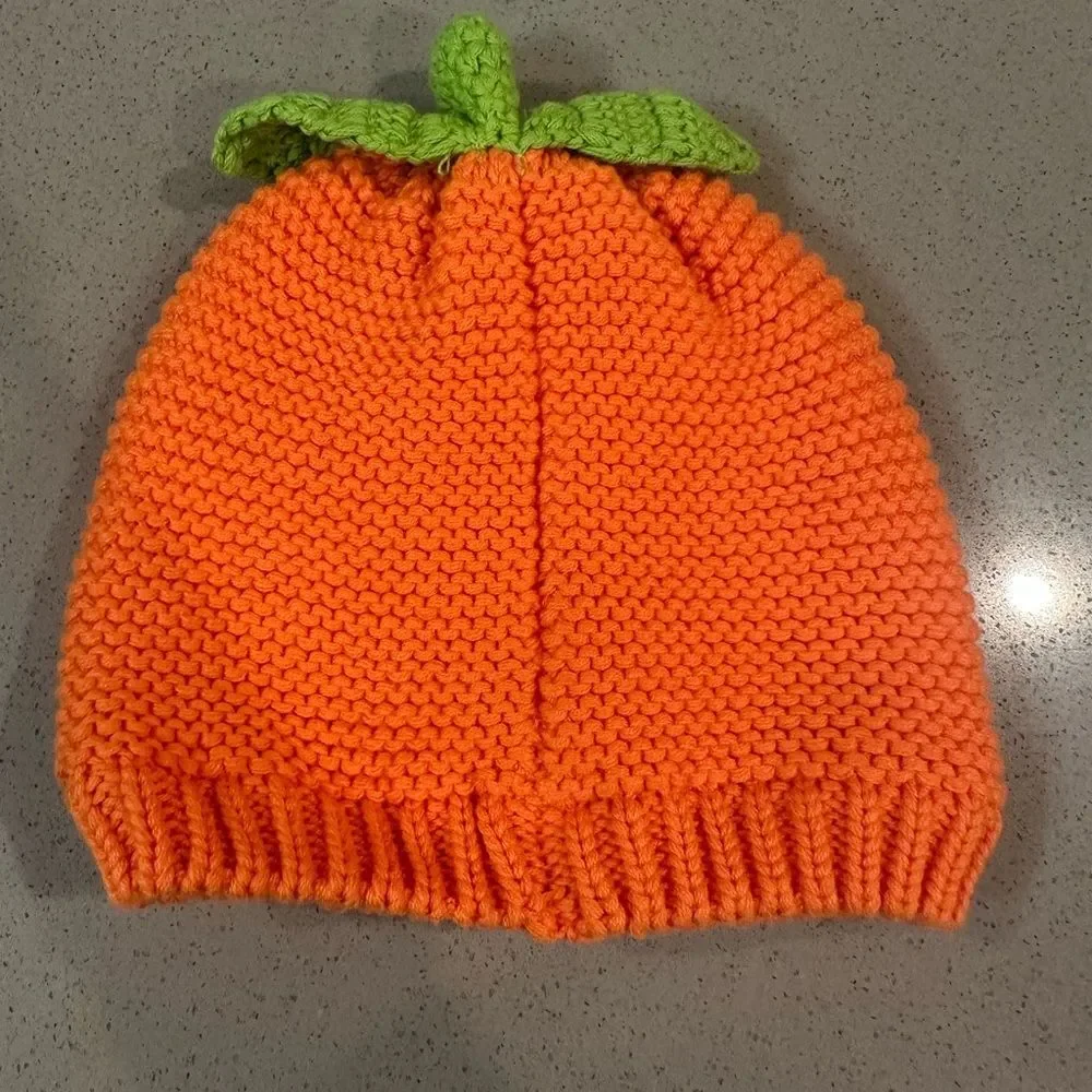 Carters Halloween pumpkin onesie with matching knitted pumpkin beanie/hat
